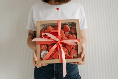 Cele mai bune cadouri de Ziua Femeii – surprize senzuale care vor aprinde simțurile!